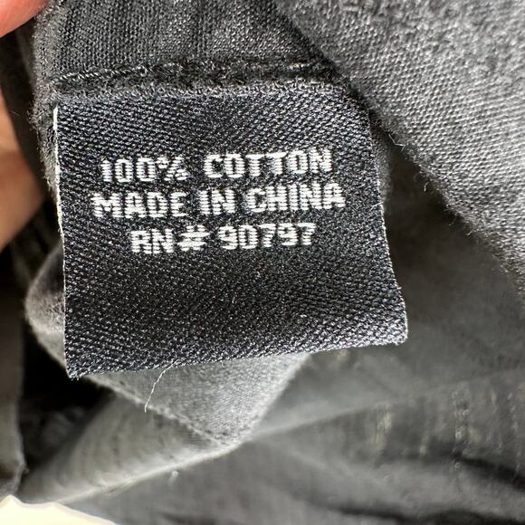 US Expedition Black Graphic Lion Crest Shirt Men’s M 100% Cotton Casual rocker - Picture 5 of 5